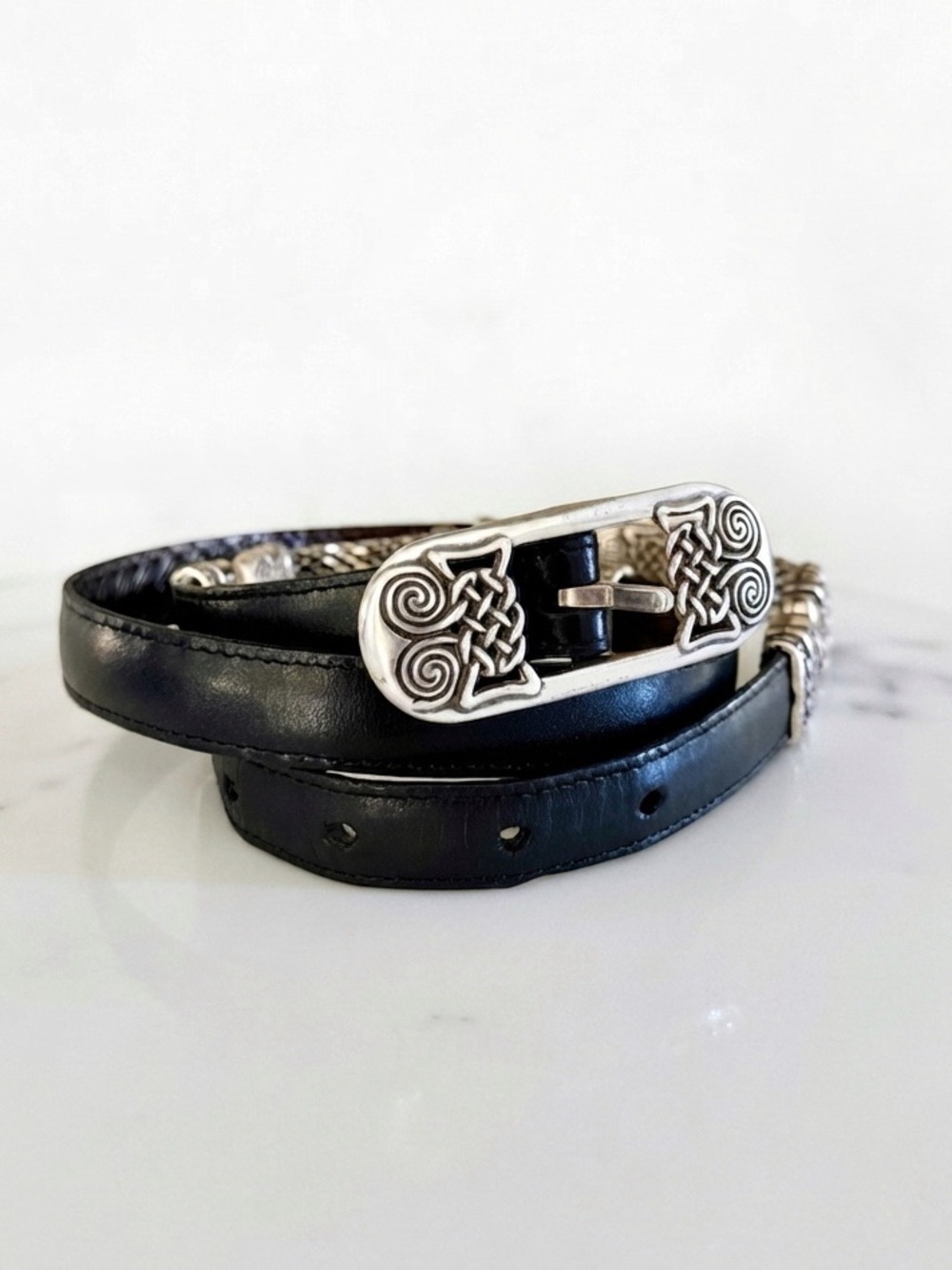 BRIGHTON Celtic Knot Black Embossed Weave Leather Belt, Reversible sz. L (34)